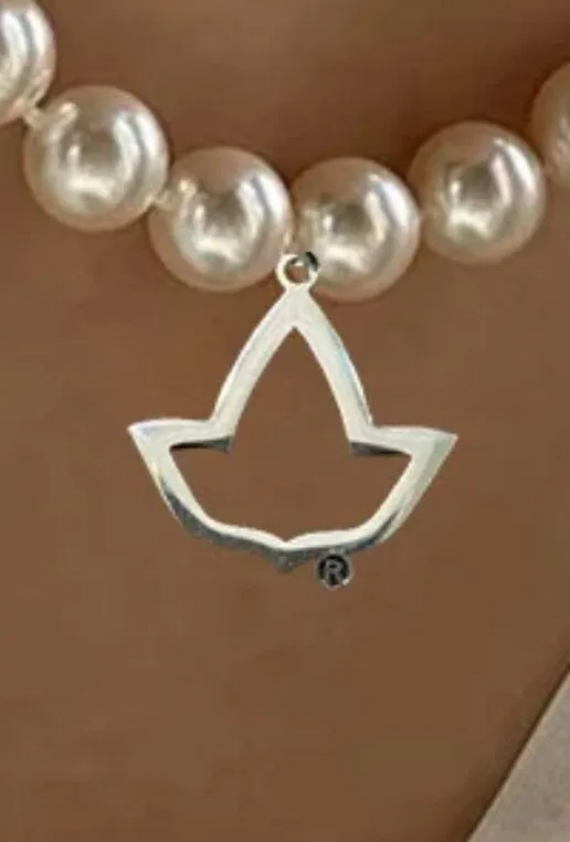 AKA Ivy Leaf Glass Pearl Necklace