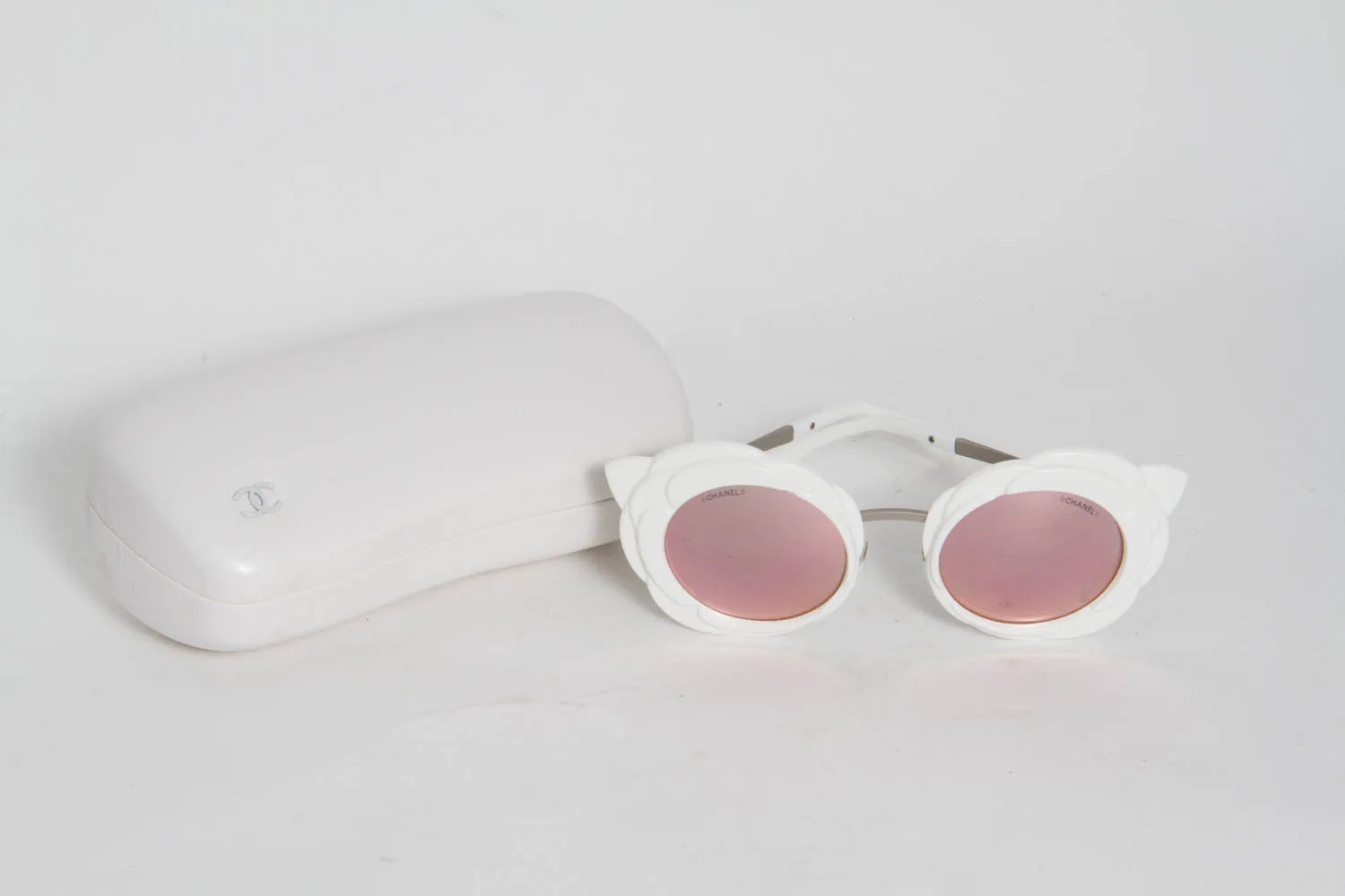 CAEMLLIA FLORAL SUNGLASSES