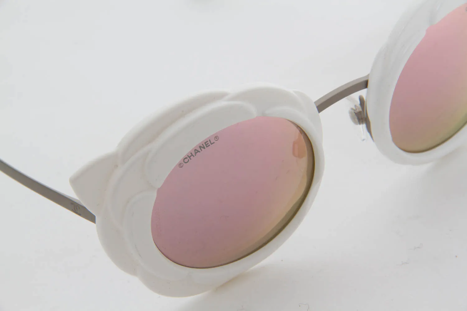 CAEMLLIA FLORAL SUNGLASSES
