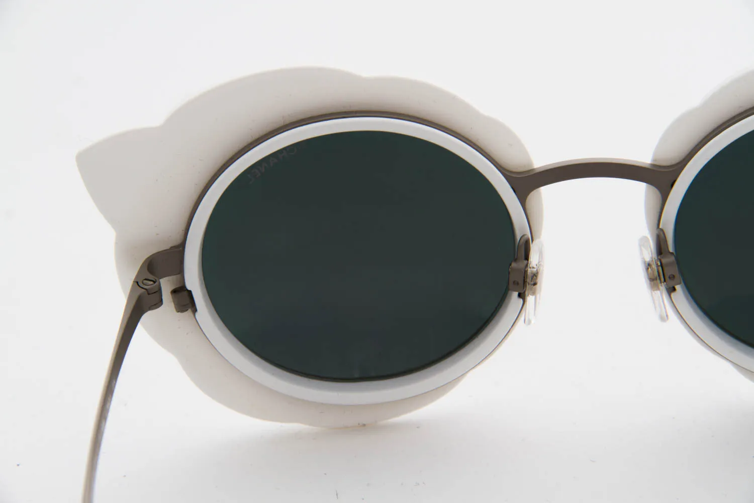 CAEMLLIA FLORAL SUNGLASSES