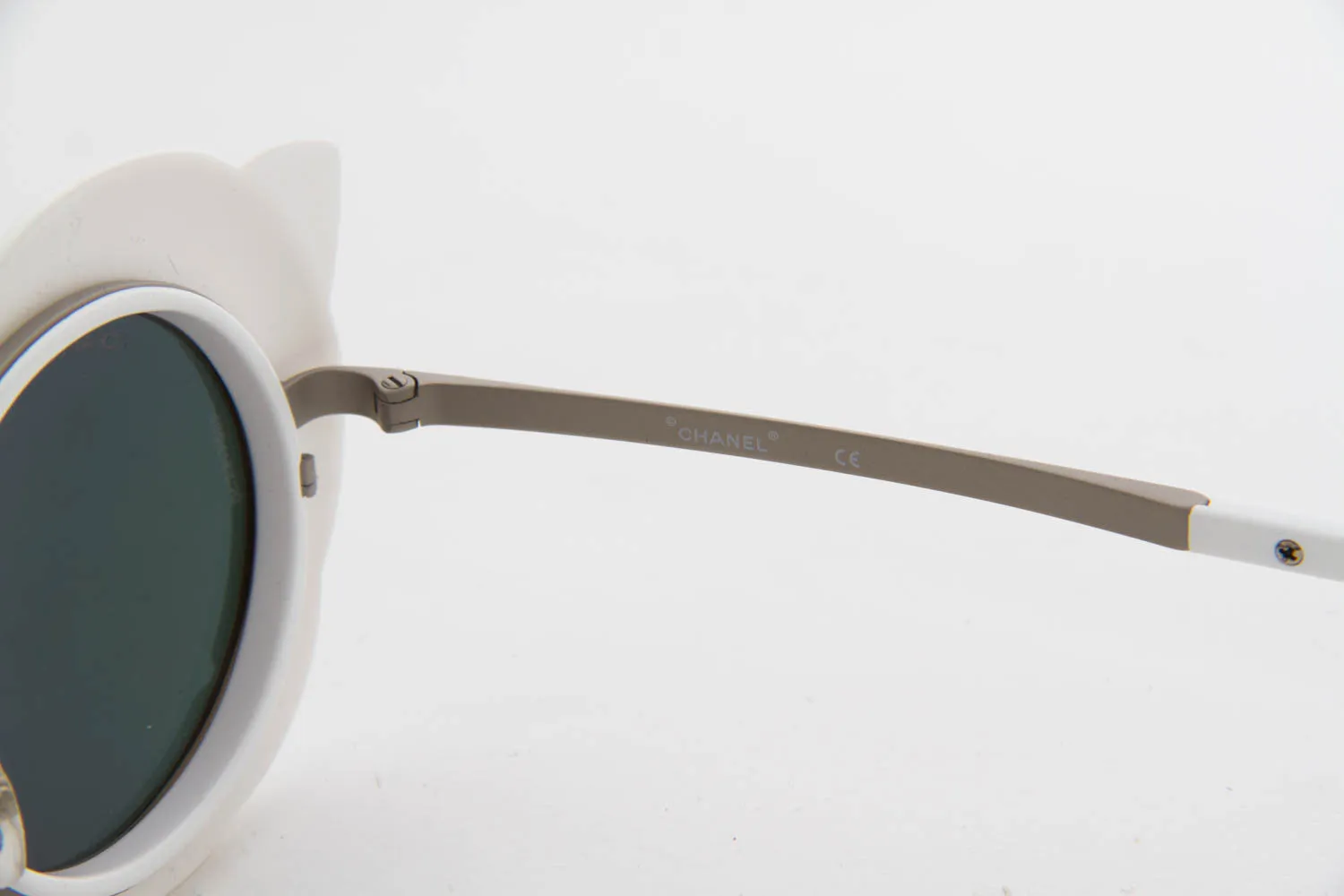 CAEMLLIA FLORAL SUNGLASSES