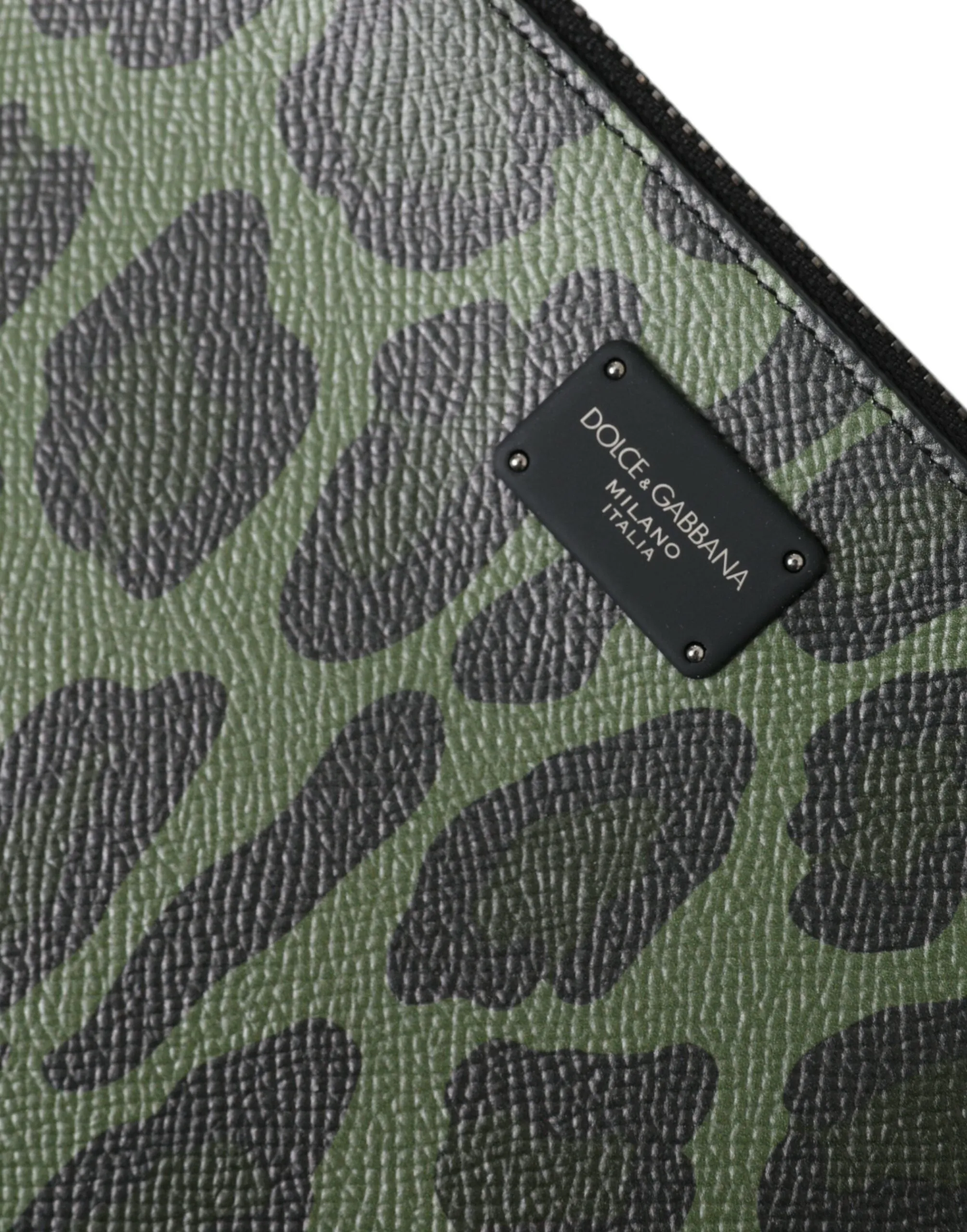 Elegant Green Leopard Print Calf Leather Clutch