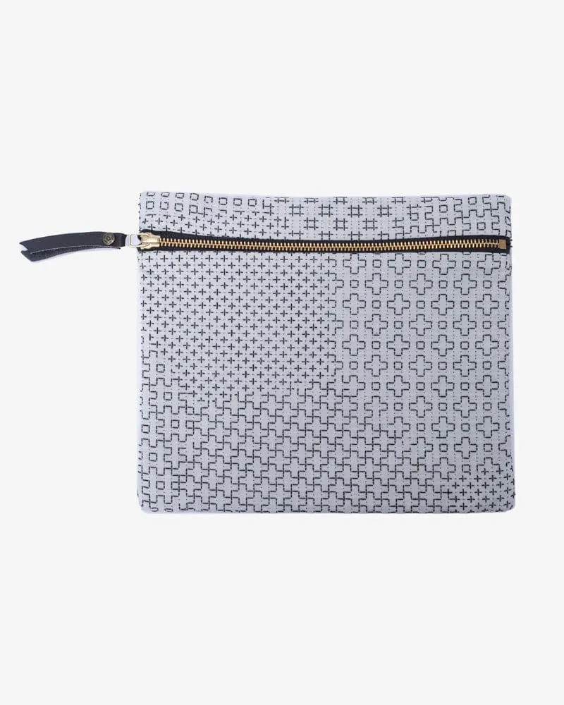 Kiriko Original Flat Zipper Pouch, Medium, White Sashiko